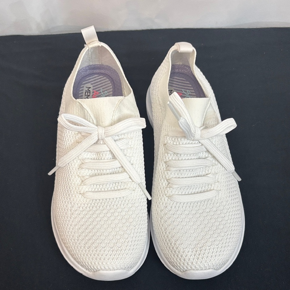 Skechers Women's Cream Knit Sneakers